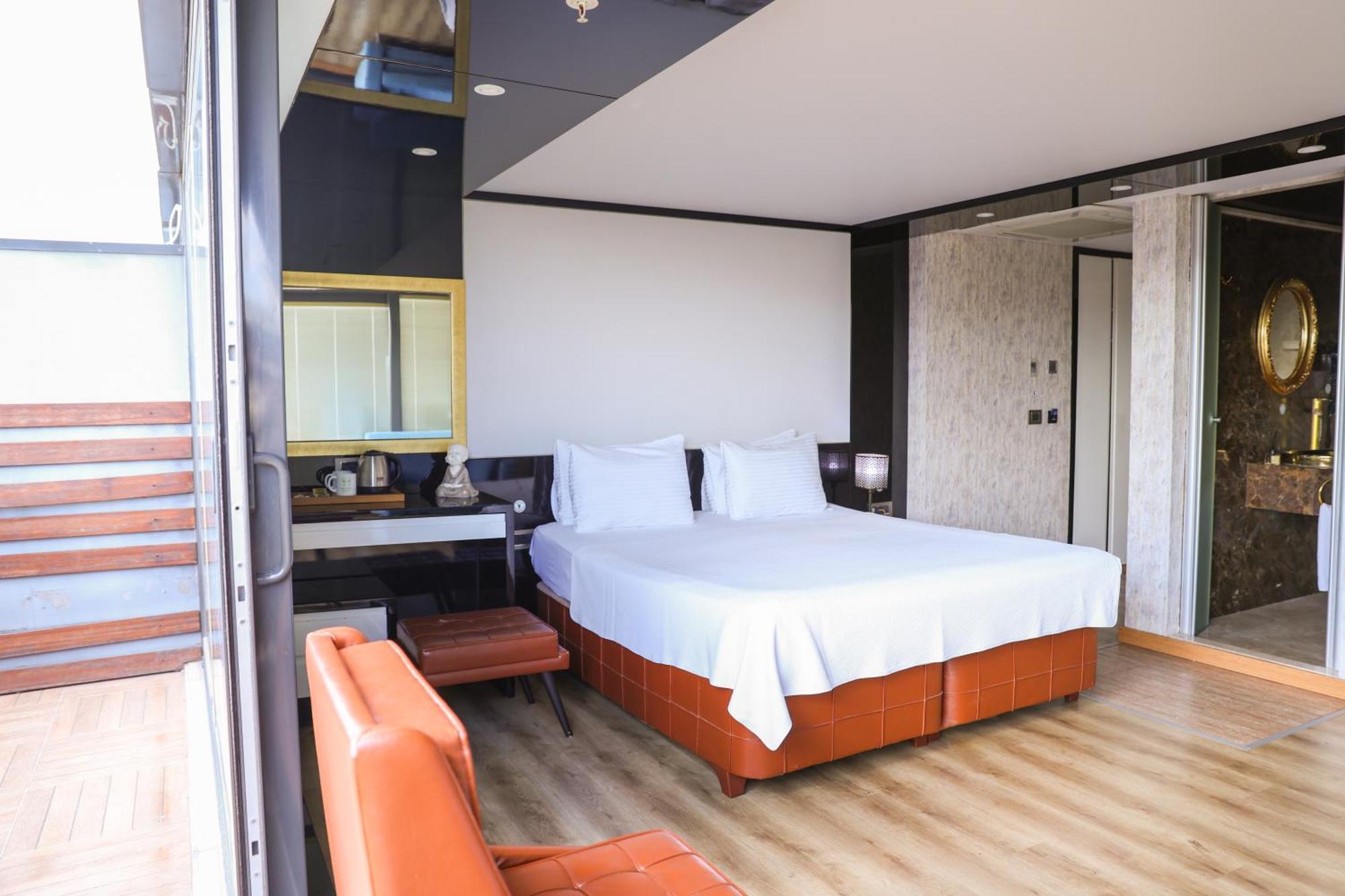 The Hera Platinum Hotel Стамбул Экстерьер фото